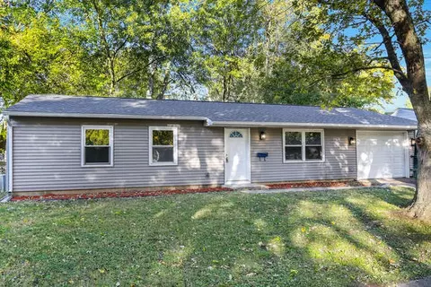 1005 Lanore Dr, Urbana, IL 61802