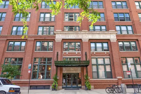 411 W Ontario St #609, Chicago, IL 60654