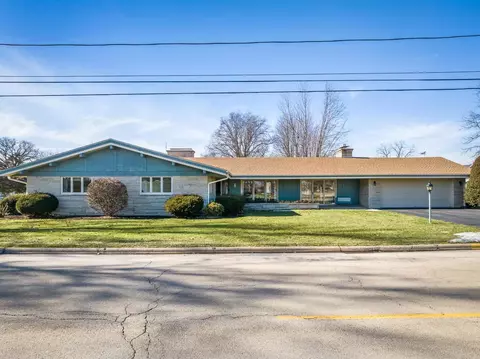 318 Bonus Ave, Belvidere, IL 61008