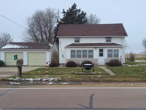 905 Walton Rd, Dixon, IL 61021