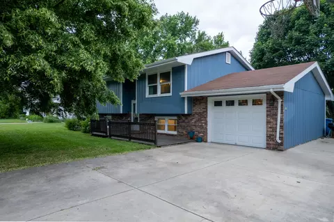 314 E Adams St, Towanda, IL 61776