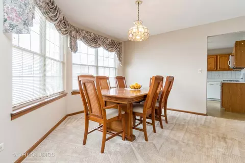 21209 Silktree Cir, Plainfield, IL 60544 photo 4