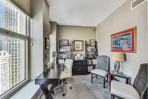 25 E Superior St #2702, Chicago, IL 60611 photo 10