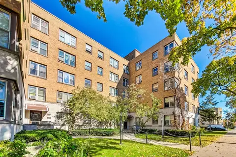 2606 W Balmoral Ave #309, Chicago, IL 60625