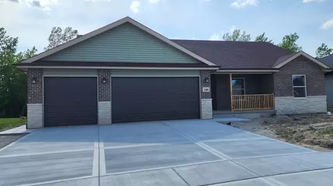 240 S Robin Ct, Coal City, IL 60416