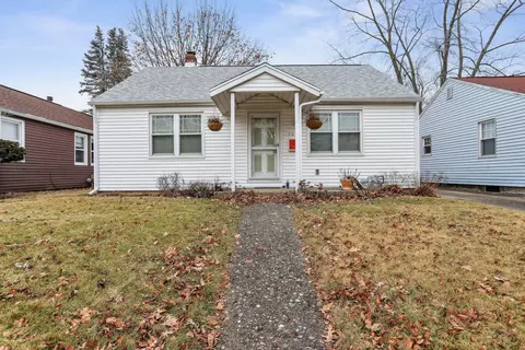 308 E Washington St, Urbana, IL 61801