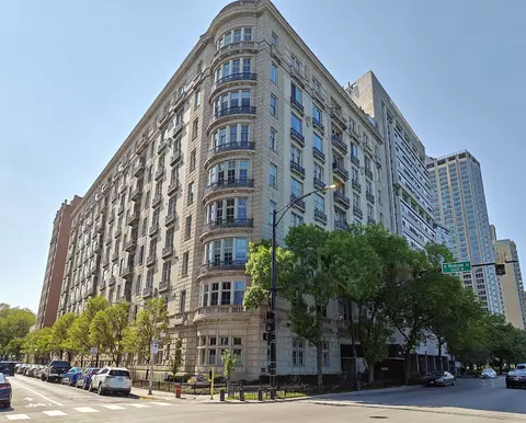 3400 N Lake Shore Dr #4A, Chicago, IL 60657