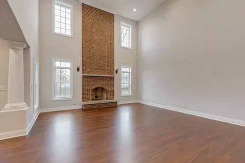 1639 Greenleaf Ave, Des Plaines, IL 60018 photo 3
