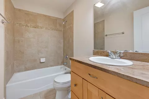 1639 Greenleaf Ave, Des Plaines, IL 60018 photo 23