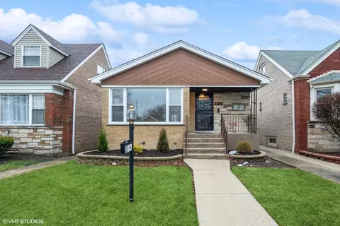 8014 S Fairfield Ave, Chicago, IL 60652