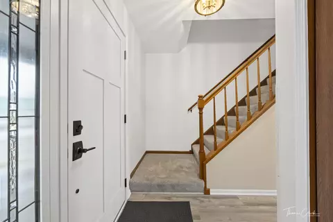 Entry Way - 596 Shenandoah Trl, Elgin, IL 60123 photo 1 of 1