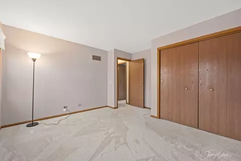 Bedroom - 596 Shenandoah Trl, Elgin, IL 60123 photo 1 of 2