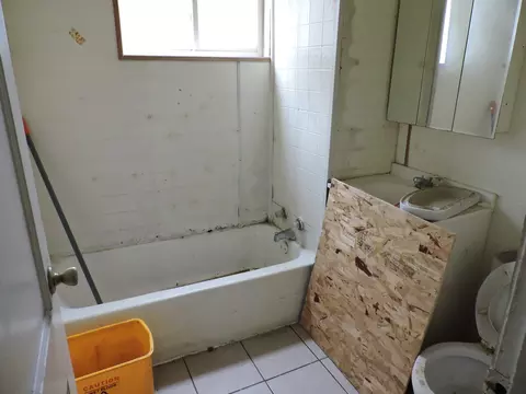 7744 S Champlain Ave, Chicago, IL 60619 photo 6