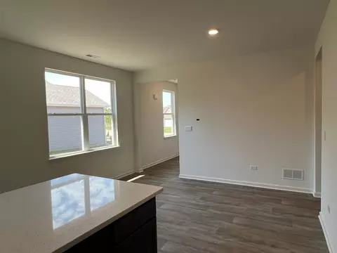 2881 Harnish Dr, Algonquin, IL 60102 photo 11