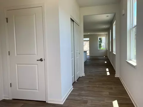 2881 Harnish Dr, Algonquin, IL 60102 photo 2