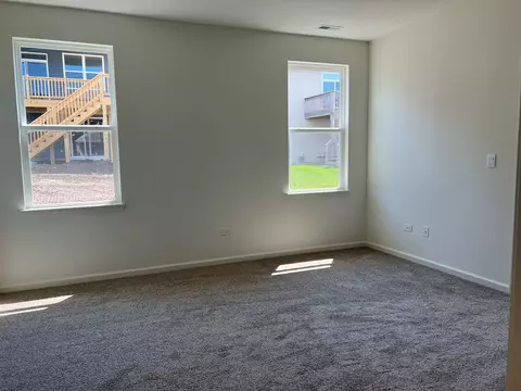 2881 Harnish Dr, Algonquin, IL 60102 photo 3