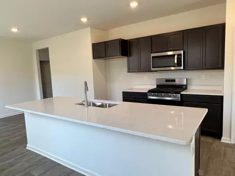 2881 Harnish Dr, Algonquin, IL 60102 photo 8