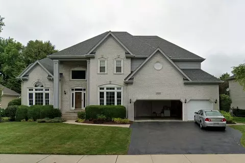 2519 Skylane Dr, Naperville, IL 60564