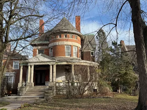 4935 S Greenwood Ave, Chicago, IL 60615