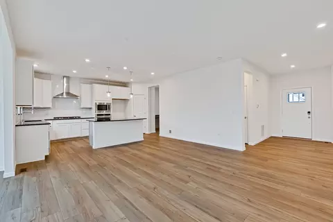 2120 Schmitt Cir, Algonquin, IL 60102 photo 8