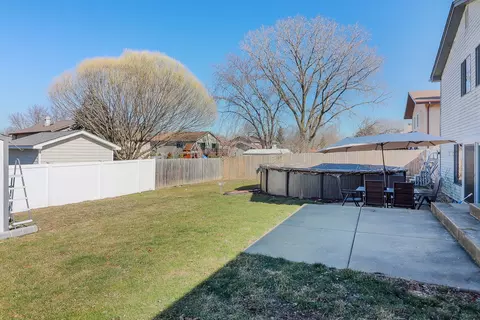 Exterior - 858 Marina Ter, Bartlett, IL 60103 photo 2 of 4