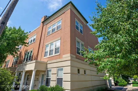 7301 Franklin St, Forest Park, IL 60130