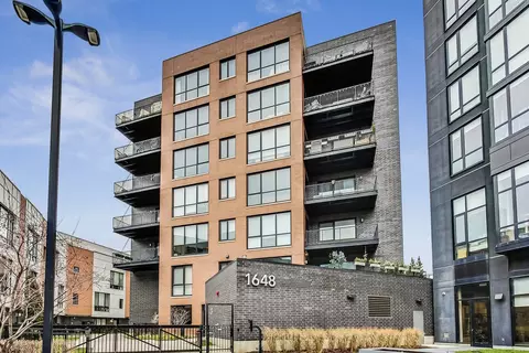 1648 W Division St #203, Chicago, IL 60622