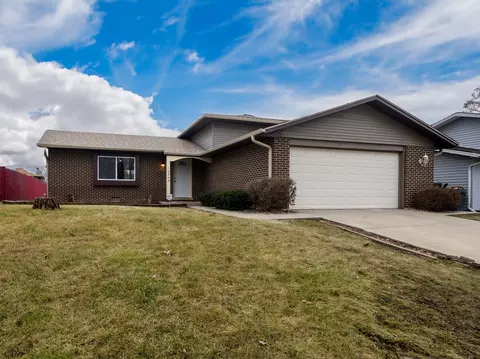 18843 Cypress Ave, Country Club Hills, IL 60478