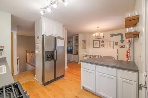 1513 E Lowden Ave, Wheaton, IL 60189 photo 6
