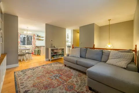 1513 E Lowden Ave, Wheaton, IL 60189 photo 4