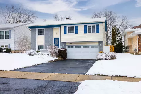 1513 E Lowden Ave, Wheaton, IL 60189