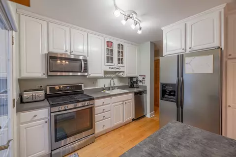 1513 E Lowden Ave, Wheaton, IL 60189 photo 7