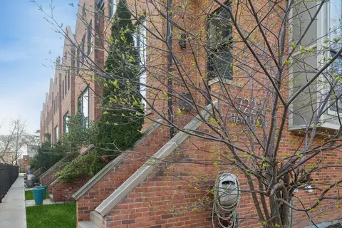 7223 N Hamilton Ave #C, Chicago, IL 60645