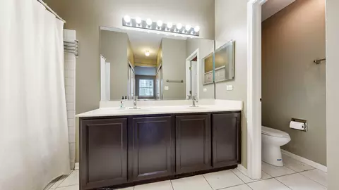 267 Snug Harbor Dr, Willowbrook, IL 60527 photo 24