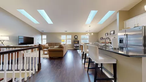 267 Snug Harbor Dr, Willowbrook, IL 60527 photo 8