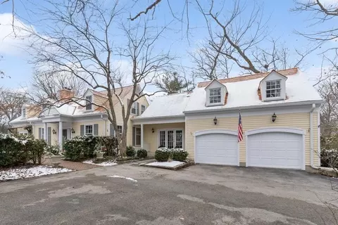 567 Rosemary Rd, Lake Forest, IL 60045