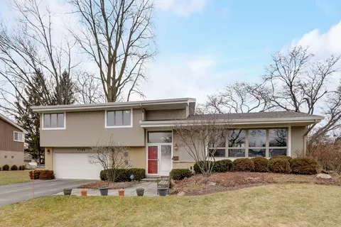 1745 Heather Ln, Highland Park, IL 60035