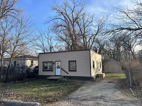 1694 Eagle St, Kankakee, IL 60901