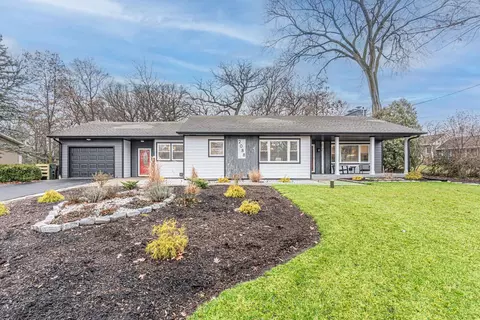 2088 Linden Ln, Palatine, IL 60067