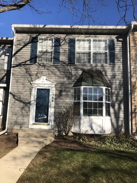 1386 Arlington Ct #1368, Geneva, IL 60134