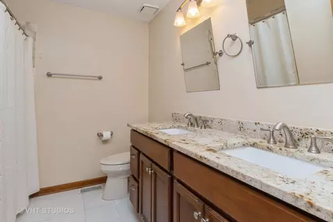 1029 Devonshire Ave, Naperville, IL 60540 photo 6