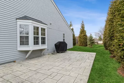 1029 Devonshire Ave, Naperville, IL 60540 photo 9