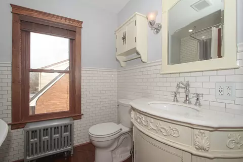 1393 E Walnut Ave, Des Plaines, IL 60016 photo 14