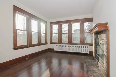1393 E Walnut Ave, Des Plaines, IL 60016 photo 10