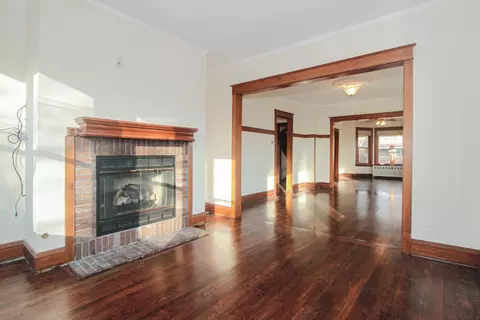 1393 E Walnut Ave, Des Plaines, IL 60016 photo 9