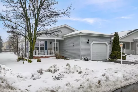 114 Hunter Ct, Grayslake, IL 60030