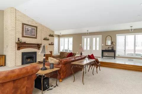 3 Spring Creek Dr, Spring Valley, IL 61362 photo 9