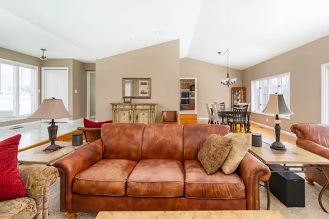 3 Spring Creek Dr, Spring Valley, IL 61362 photo 12