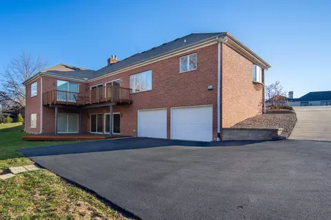 3 Spring Creek Dr, Spring Valley, IL 61362 photo 4
