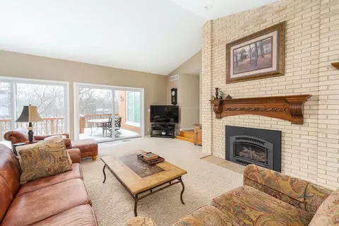 3 Spring Creek Dr, Spring Valley, IL 61362 photo 11